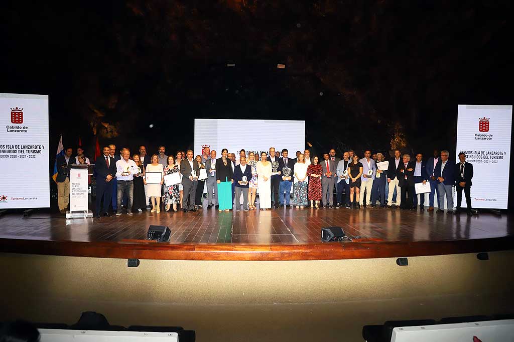 Lanzarote celebra el Día Mundial del Turismo con una emotiva gala que rinde homenaje al motor económico y social de la isla.